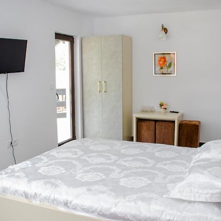 Ge-Lux Villa Incesti Exteriör bild