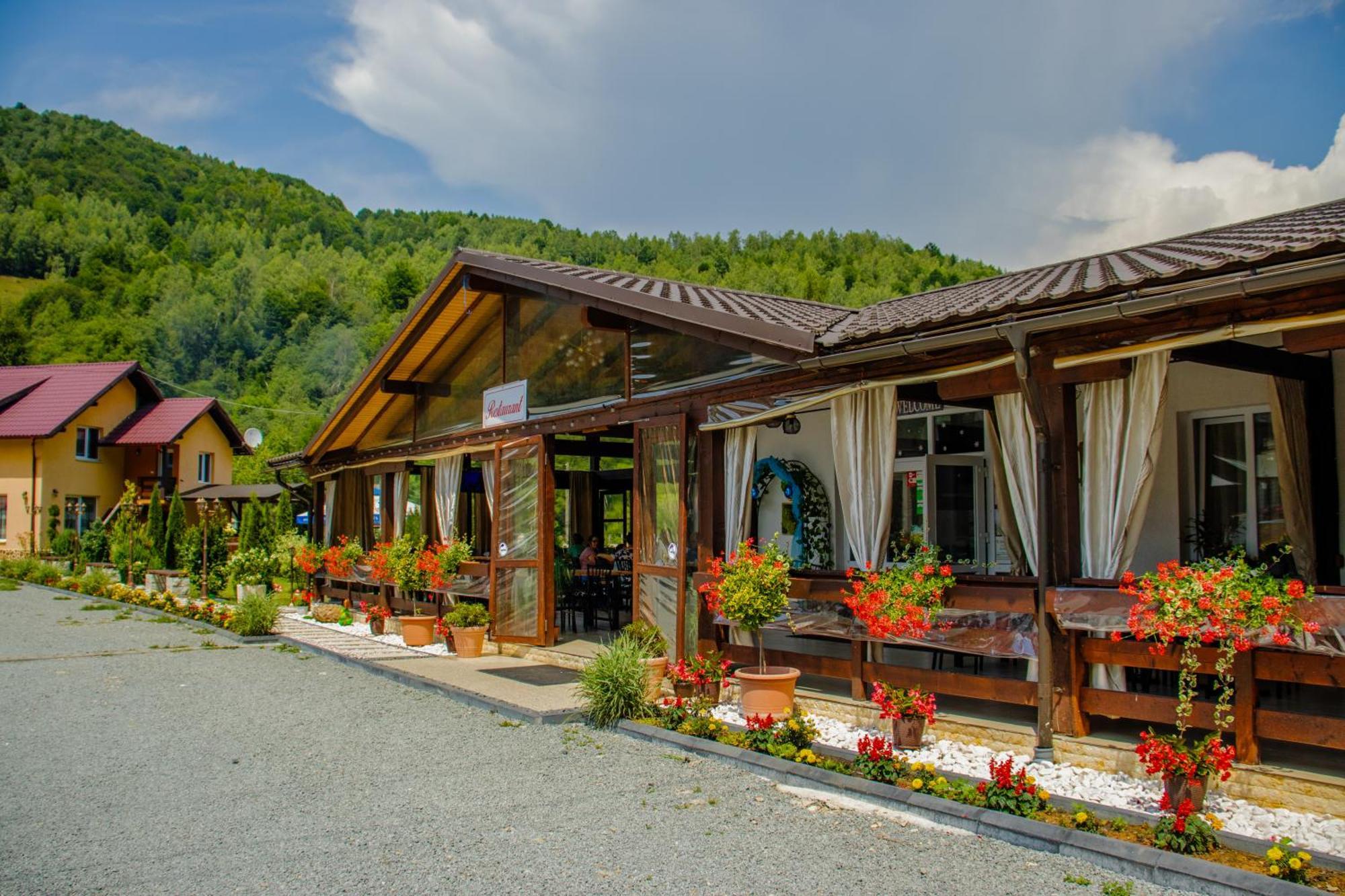 Ge-Lux Villa Incesti Exteriör bild