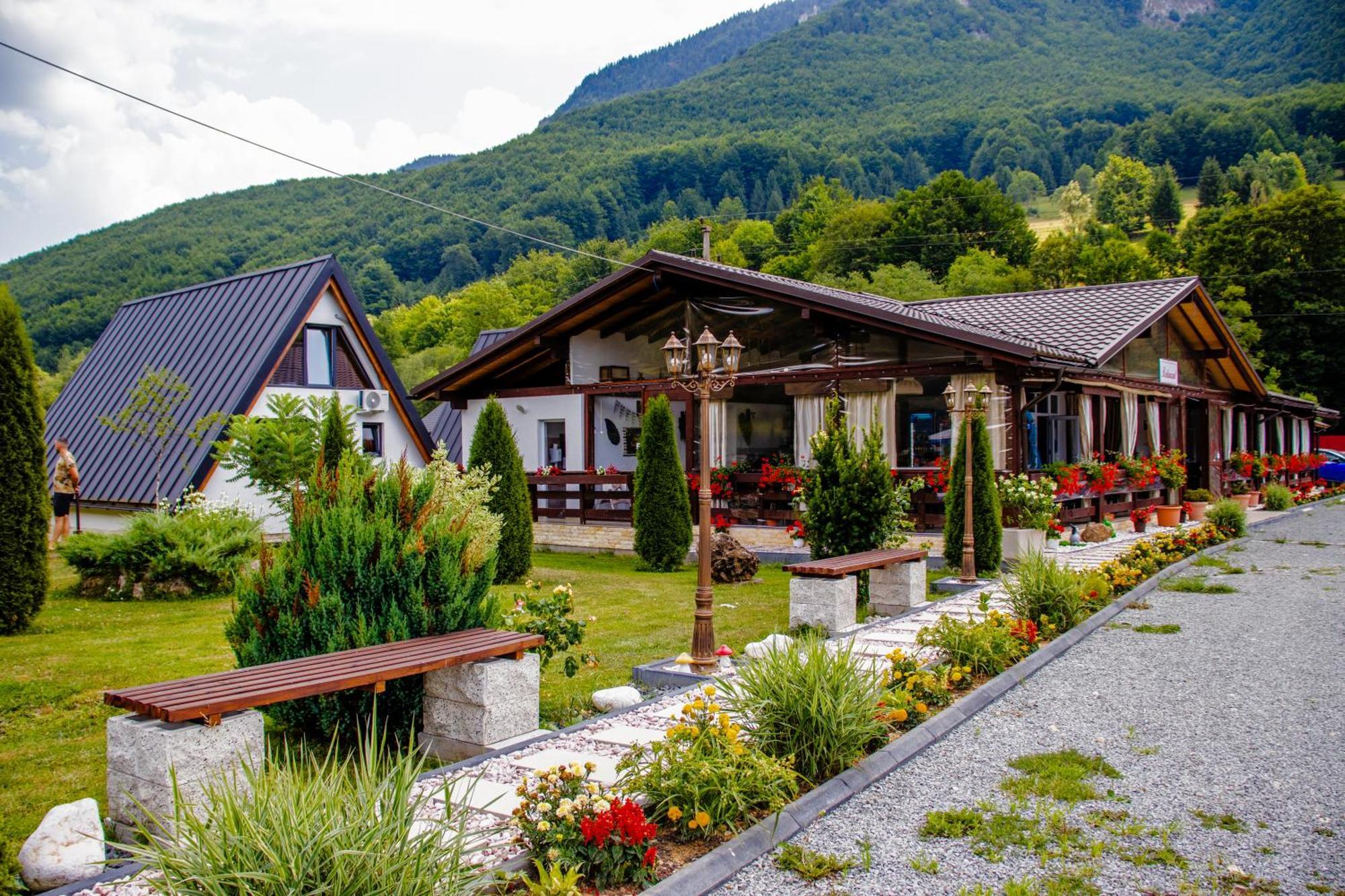 Ge-Lux Villa Incesti Exteriör bild